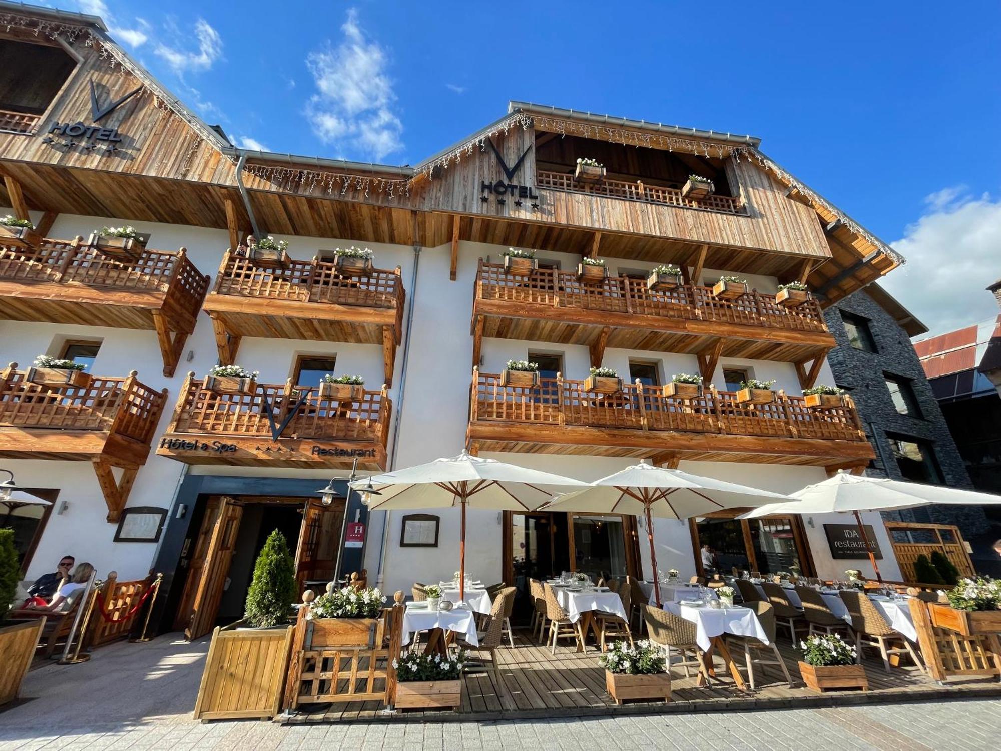 Hotel Le V De Vaujany Exterior foto